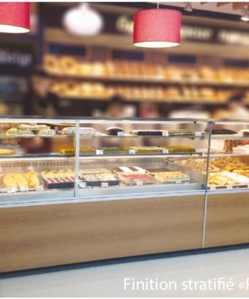 Réalisation Stockresto Bois Maroc - Meuble - Exposition - Etagère - Vitrine - 9-Réalisation Vitrine neutre viennoiseries