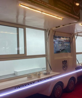 Réalisation Stockresto Caravan Maroc - Café - Snack - Crêpière - Street Food - 16-Réalisation Chariot de Restauration sur Mesure de haute qualité